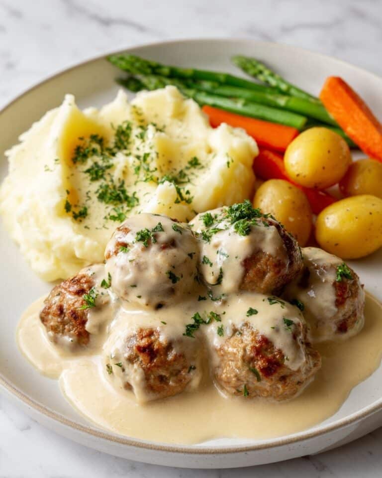 Easy Garlic Butter Steak Bites with a Rich Parmesan Cream Sauce Recipe